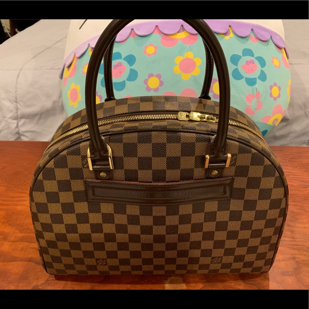 Sale/Louis Vuitton nolita damier ❤️❤️ - Picture 2 of 16